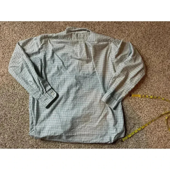 Ralph Lauren Classic Fit buttoned shirt, Size Large - Picture 2 of 9